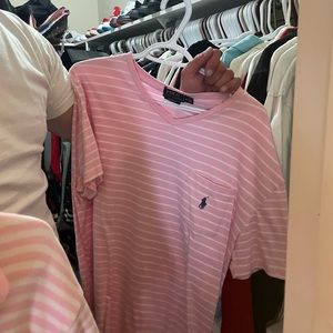 2 men’s polo T-shirt’s one collared one none collar T-shirt